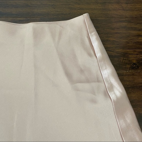 Zipper Side Satin Skirt - Picture 3 of 5